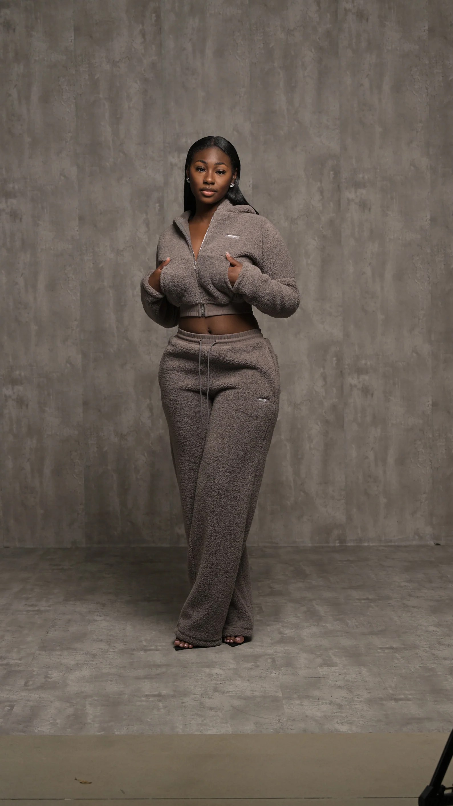 Farah Zip Sweatshirt - Image 7