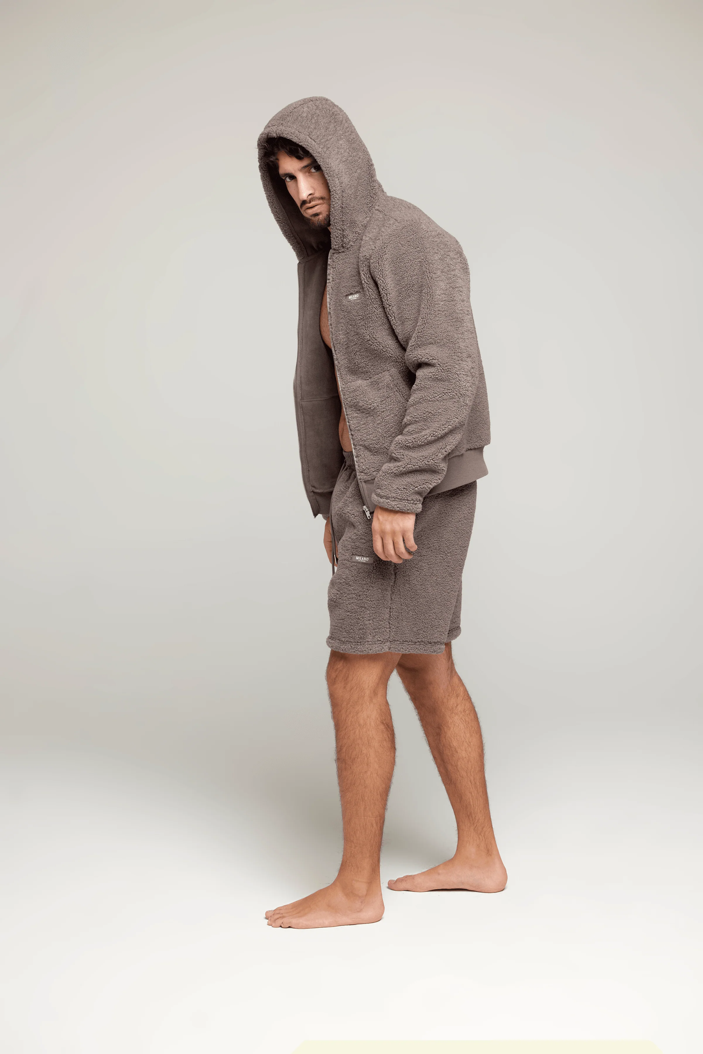 Faris Short - Image 21