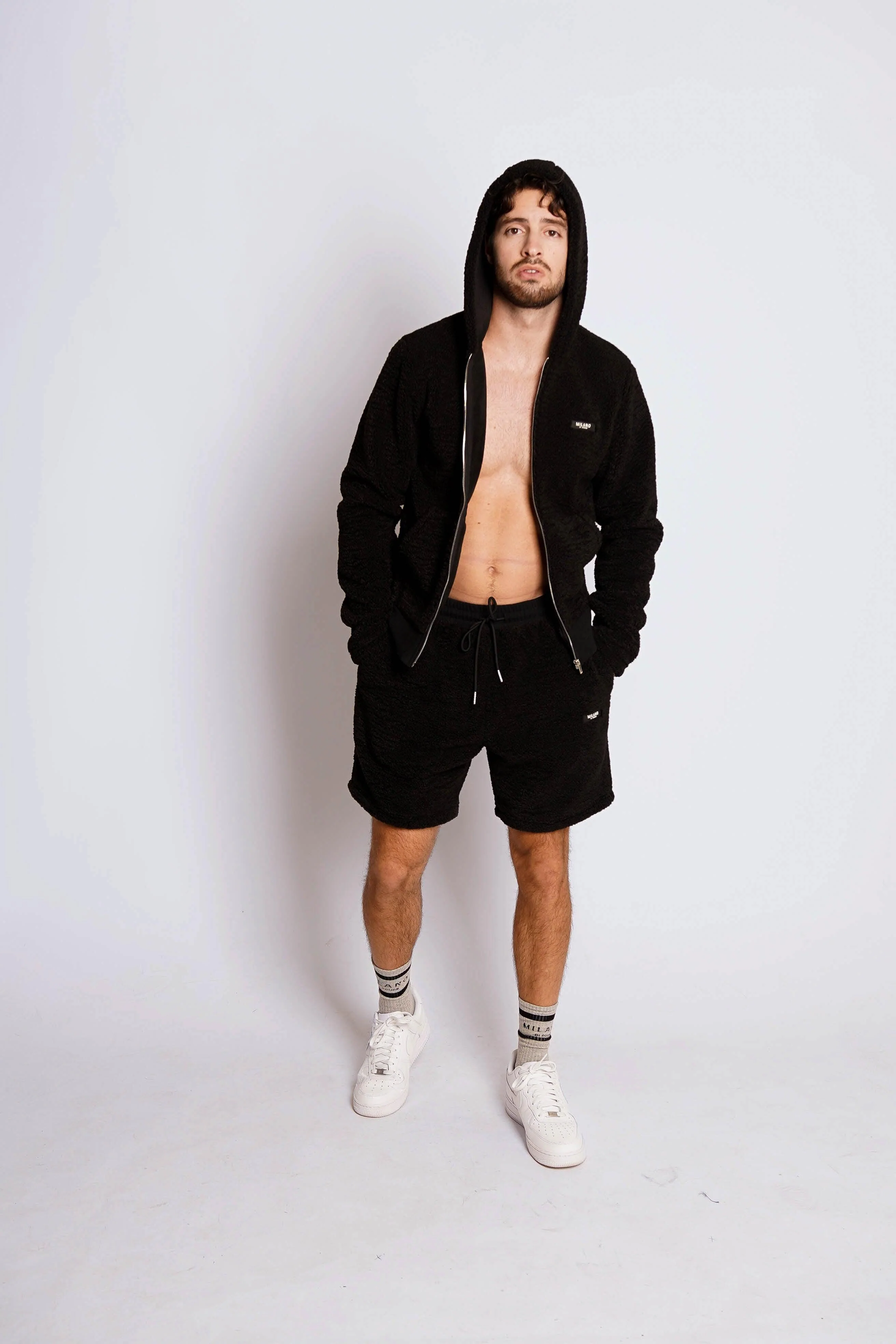Faris Short - Image 9