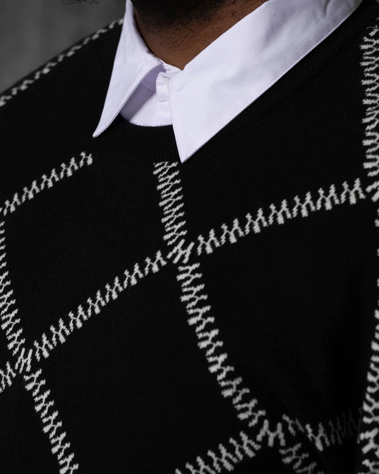 Jonis Sweater - Image 9