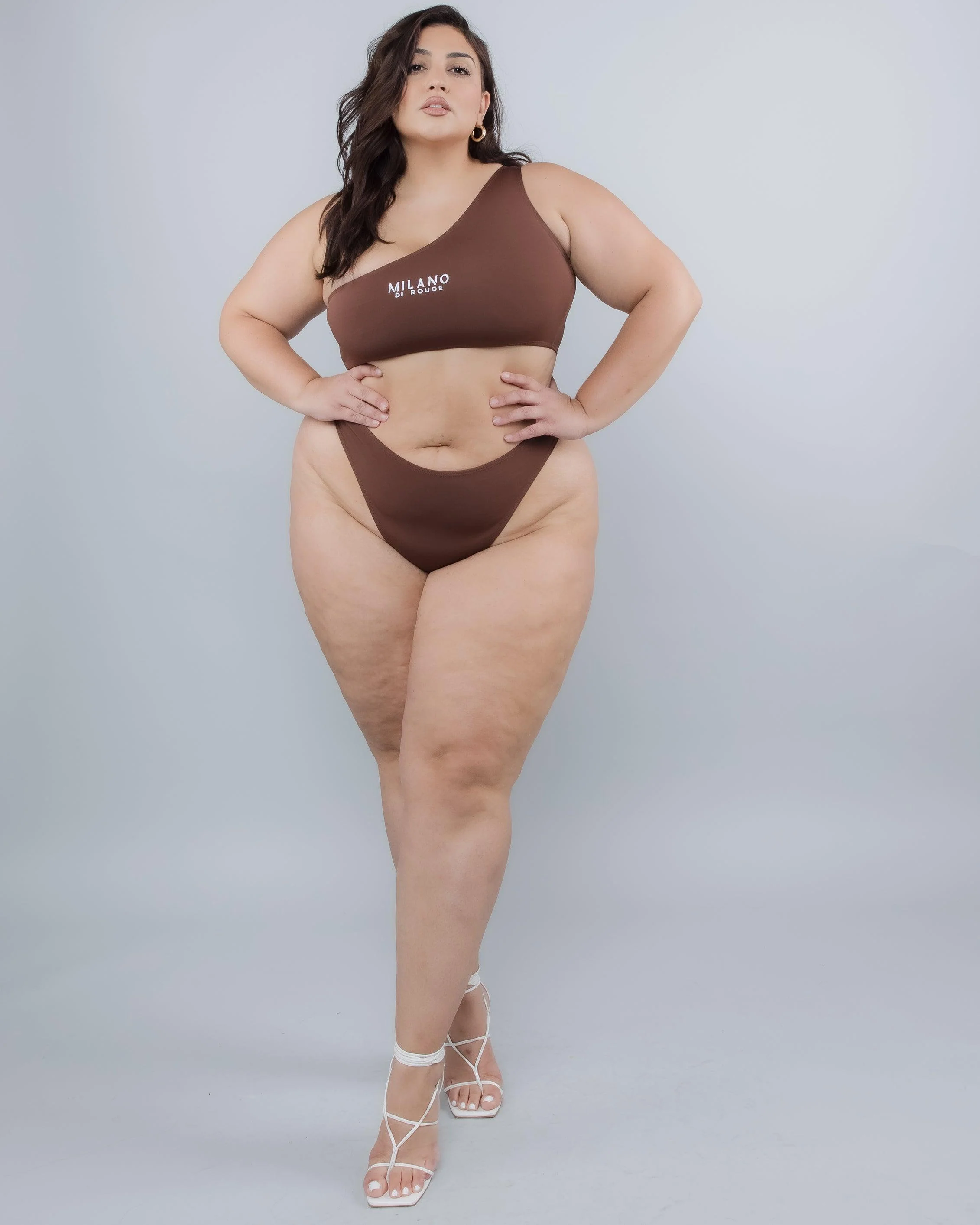 Kourt 2 Piece - Image 16