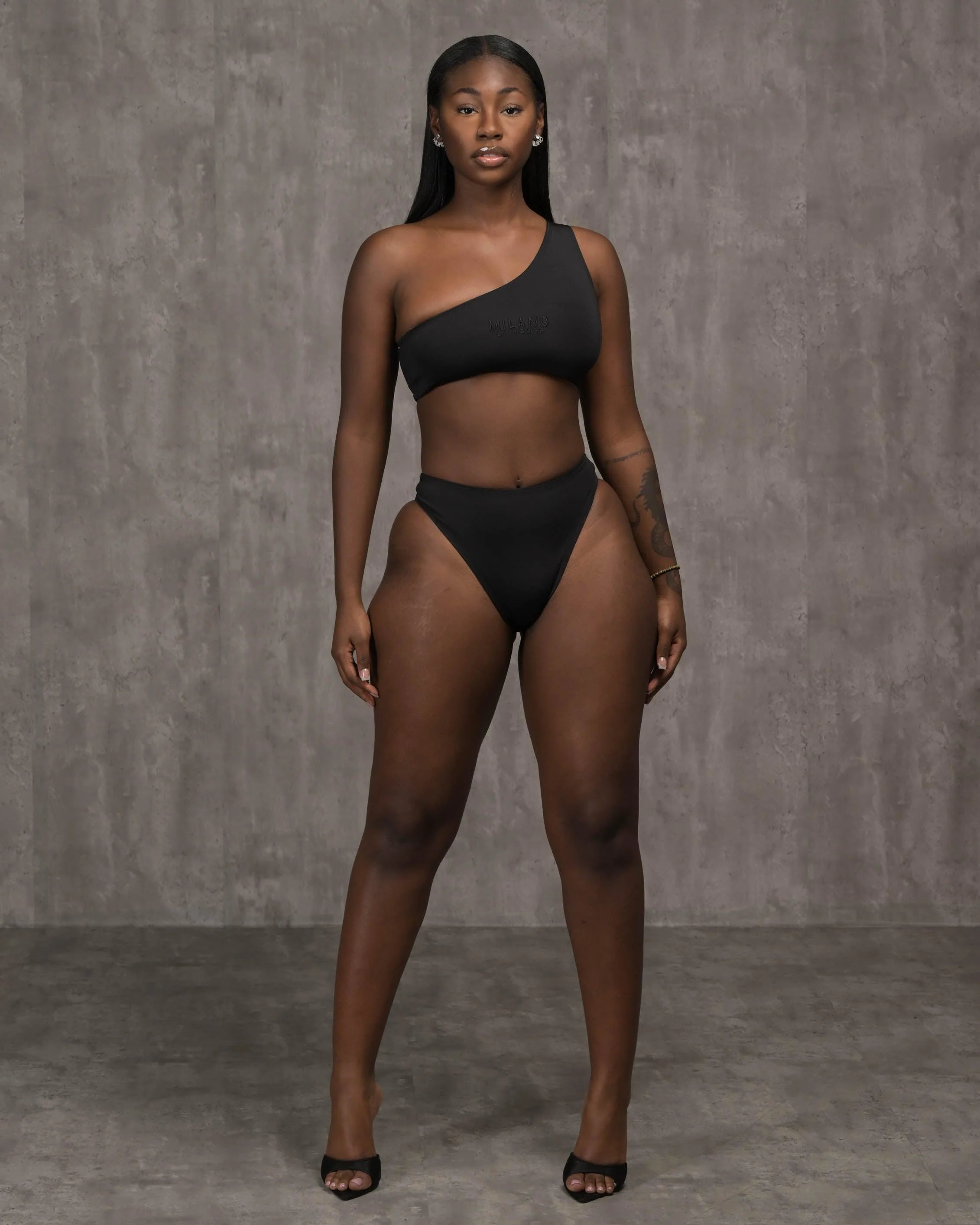 Kourt 2 Piece - Image 19