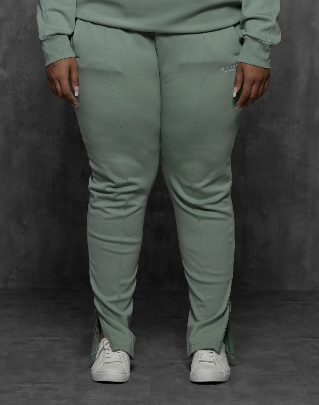 Robbie Lux Stretch Sweatpant - Image 11